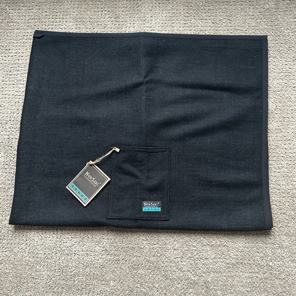 NorSari Merino Ultra soft Wearable Blanket - Size Small